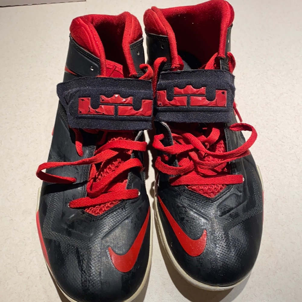 KING Lebrin James NikeZoom